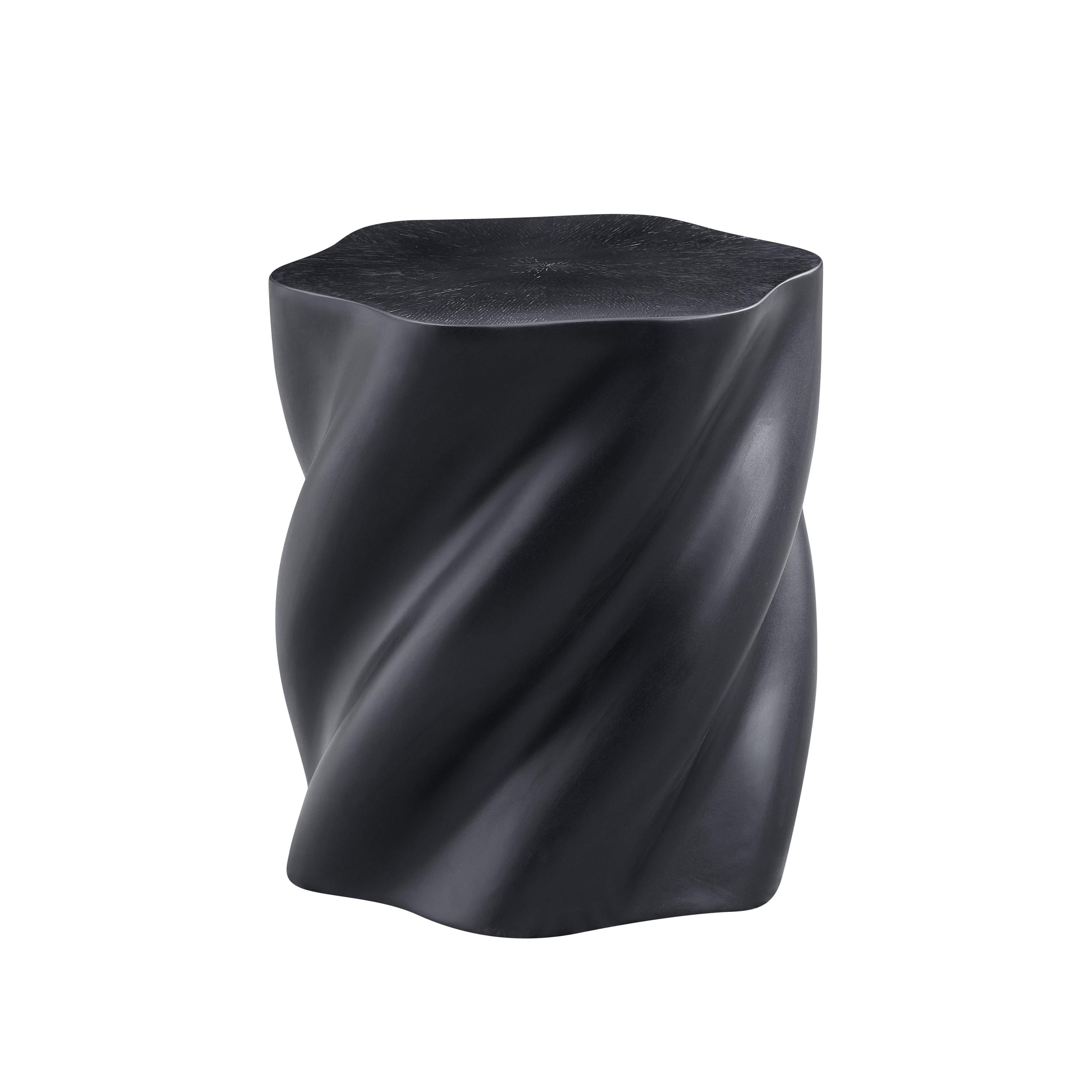 Modern Black Fiberglass Round Side Table with Petal Shape and Root Texture, 19.69'' H Fully Assembled for Living Room Apartment Office